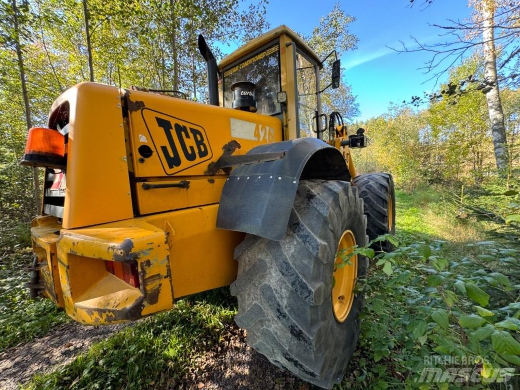 JCB 426 Agri (40 km/h) Фронтальні навантажувачі