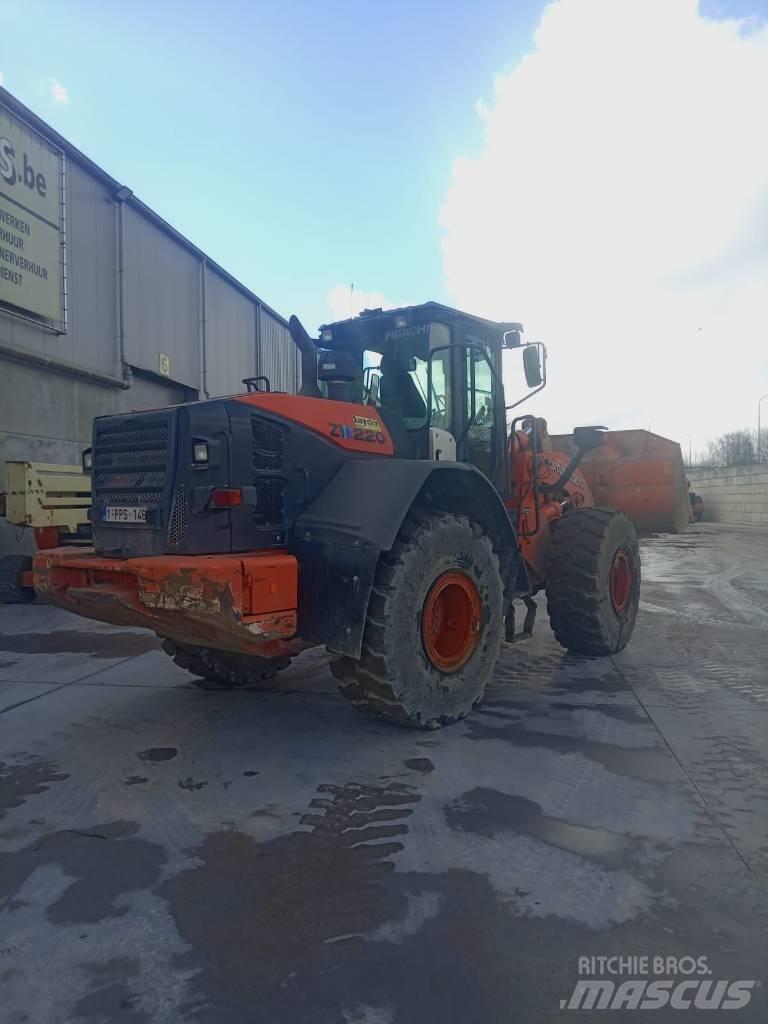 Hitachi ZW 220-6 Колісні екскаватори