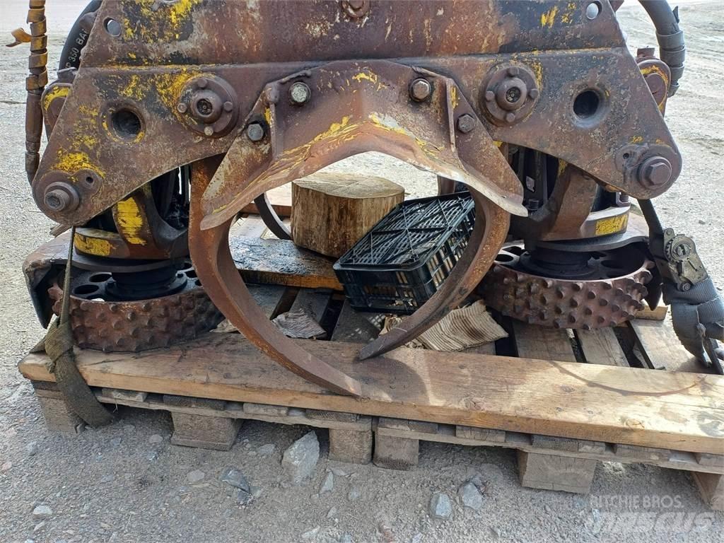 John Deere 480 Валочні головки