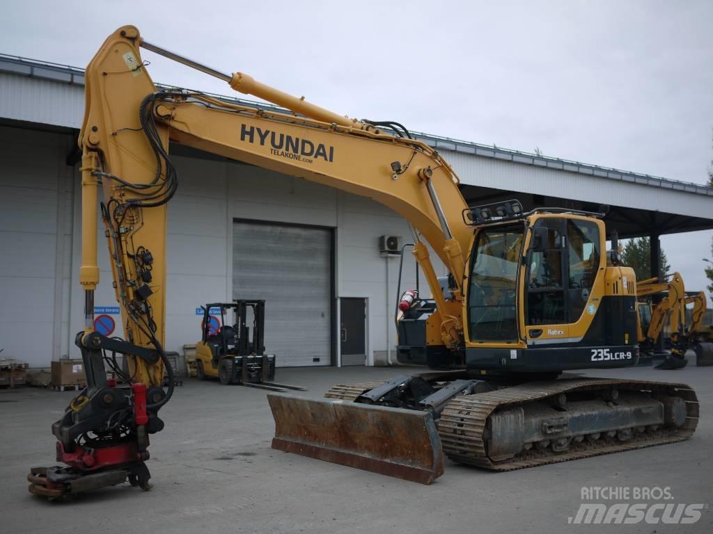 Hyundai R 235 LCRD-9 Гусеничні екскаватори
