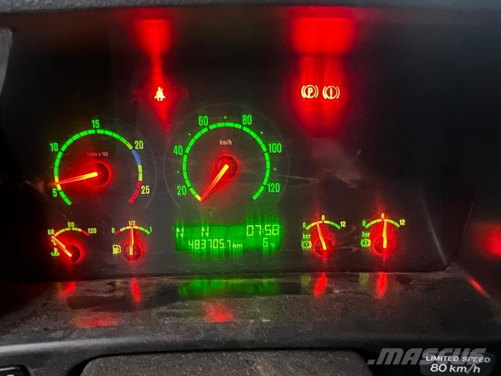 Scania P 310 DB Фургони