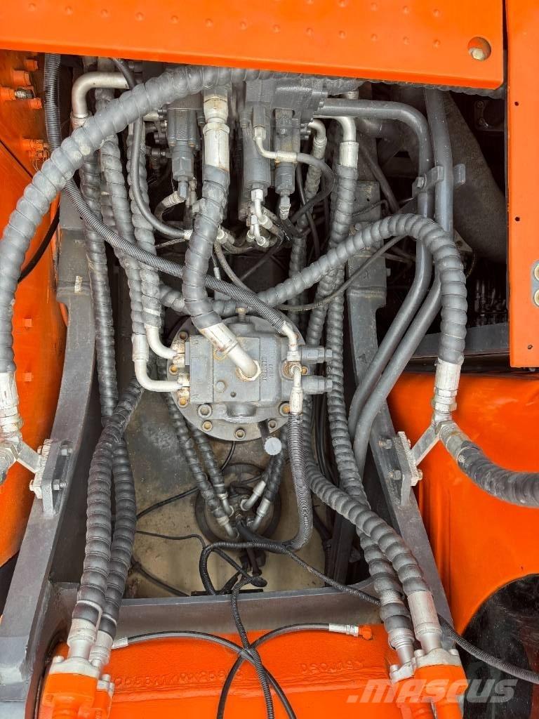 Doosan DX 300 Гусеничні екскаватори