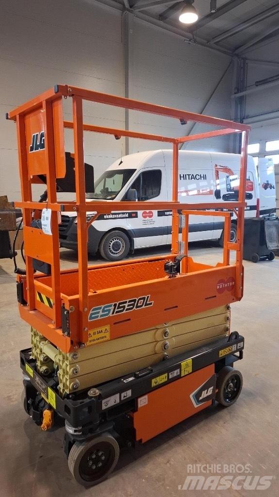 JLG ES 1530 L Підйомники-ножиці