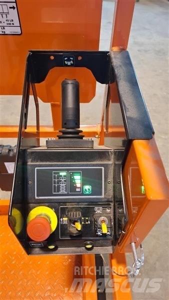 JLG ES 1530 L Підйомники-ножиці
