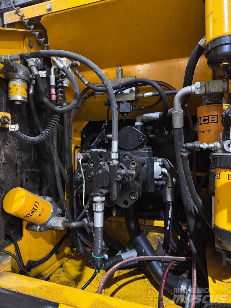 JCB JS 160 W Колісні екскаватори