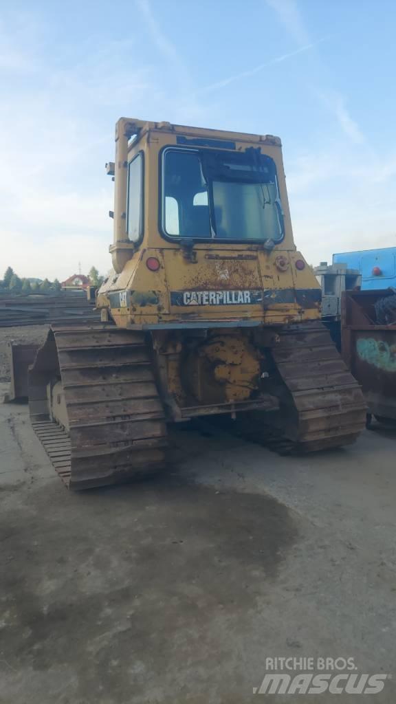 CAT D 4 LGP Гусеничні бульдозери