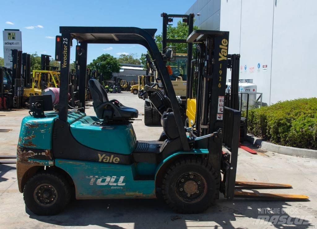 Yale GLP25RK Газові навантажувачі