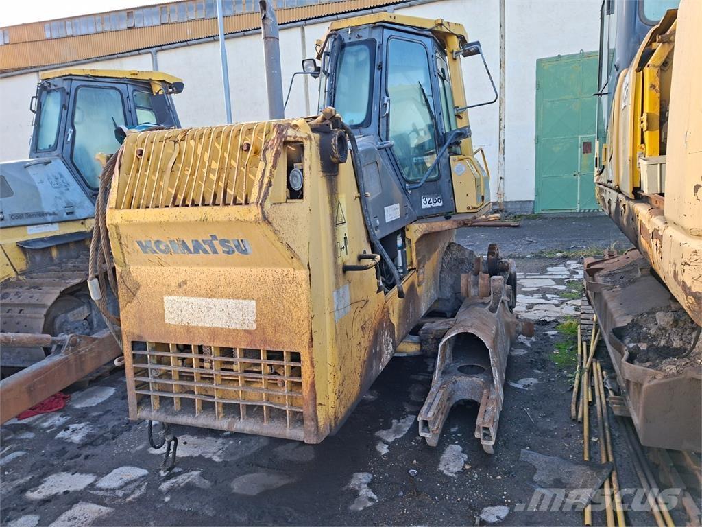 Komatsu D65EX-12 Інше