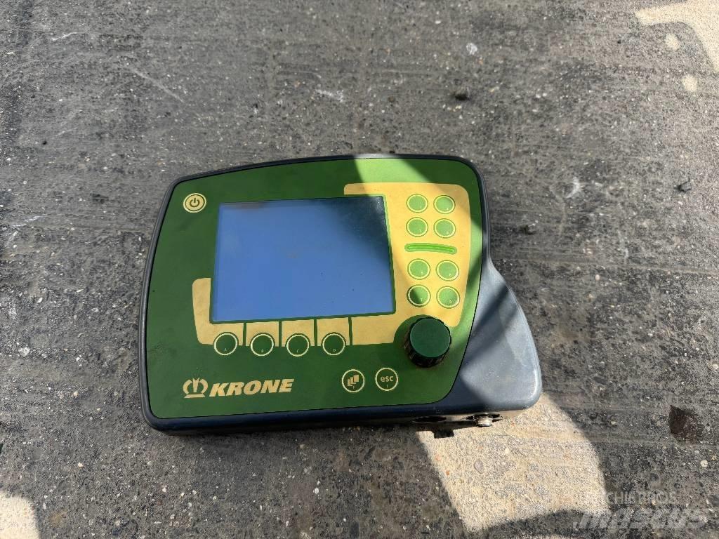 Krone Big Pack 12130 Тюкові прес-підбирачі
