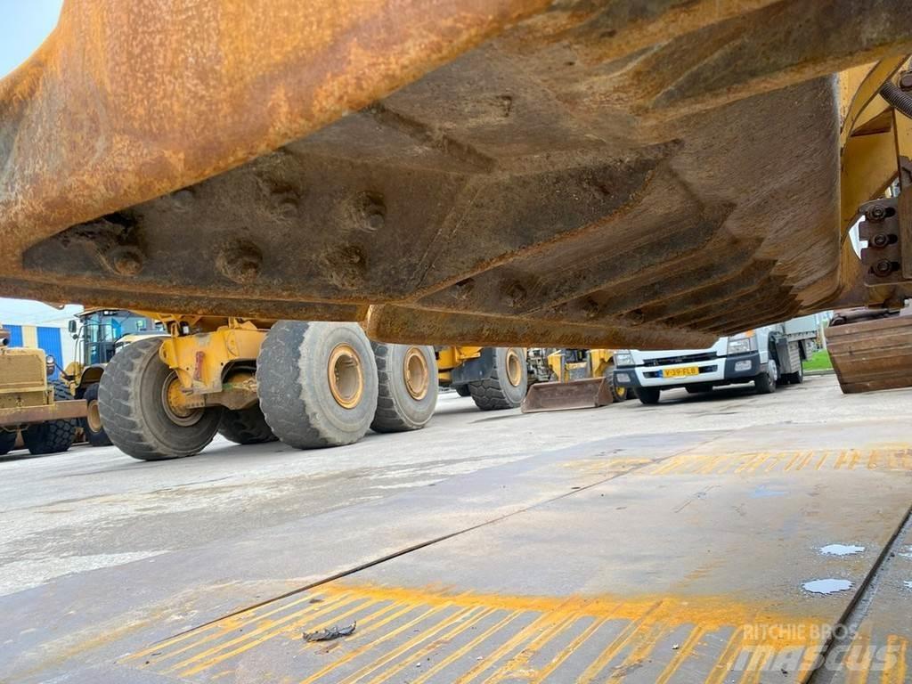 CAT D6T XL NVT Гусеничні бульдозери
