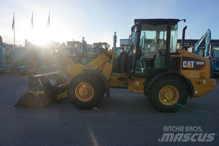 CAT 906 M Фронтальні навантажувачі
