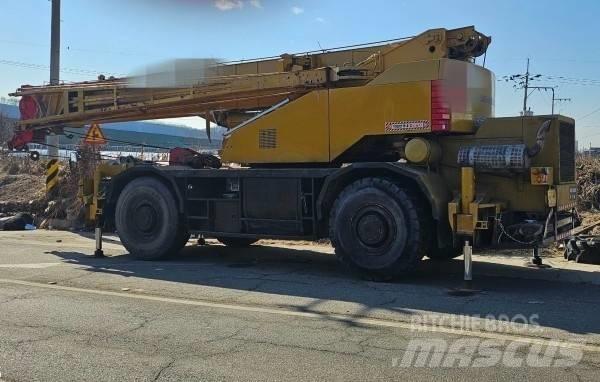 Kobelco RK 450 автокрани всюдиходи
