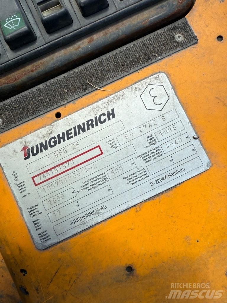 Jungheinrich DFG 25 Дизельні навантажувачі