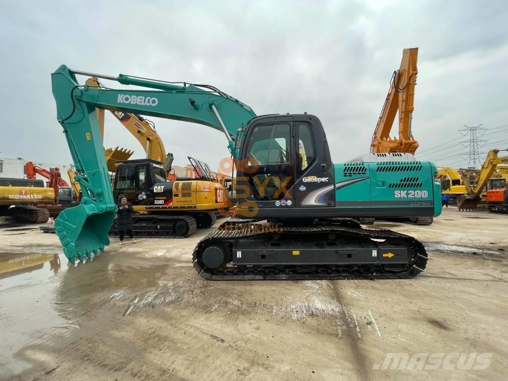 Kobelco SK 200-8 Гусеничні екскаватори