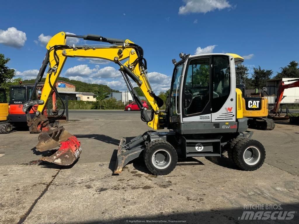 Wacker Neuson EW 65 Колісні екскаватори