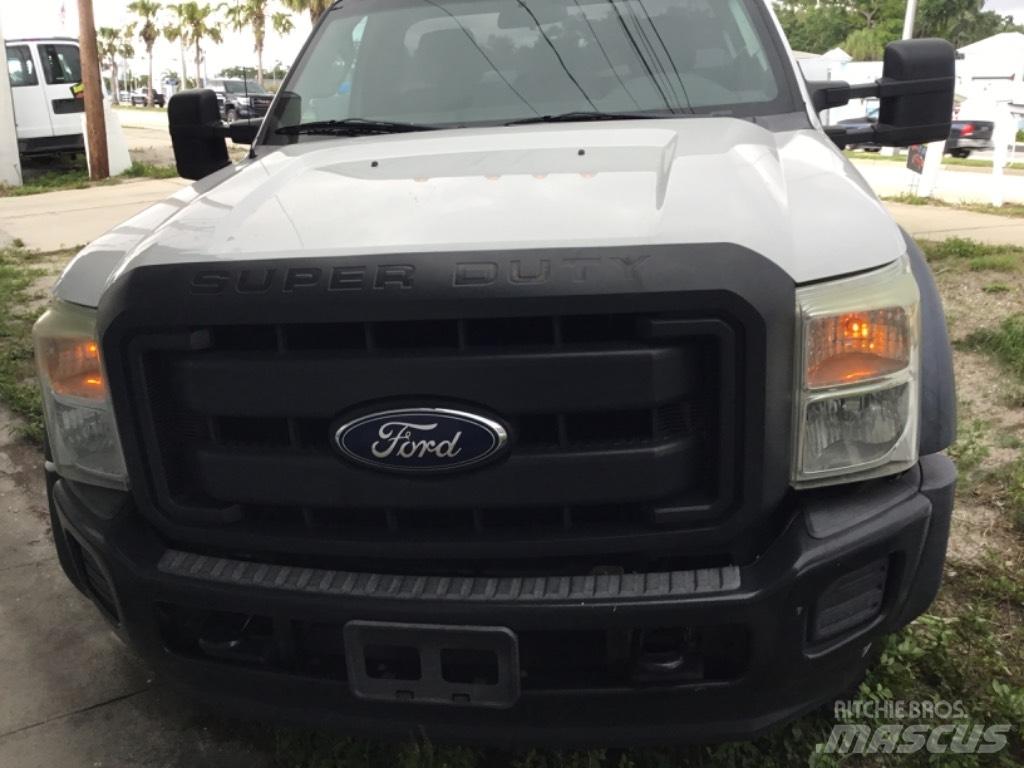Ford F 550 XL SD Комунальні автомобілі / автомобілі загального призначення