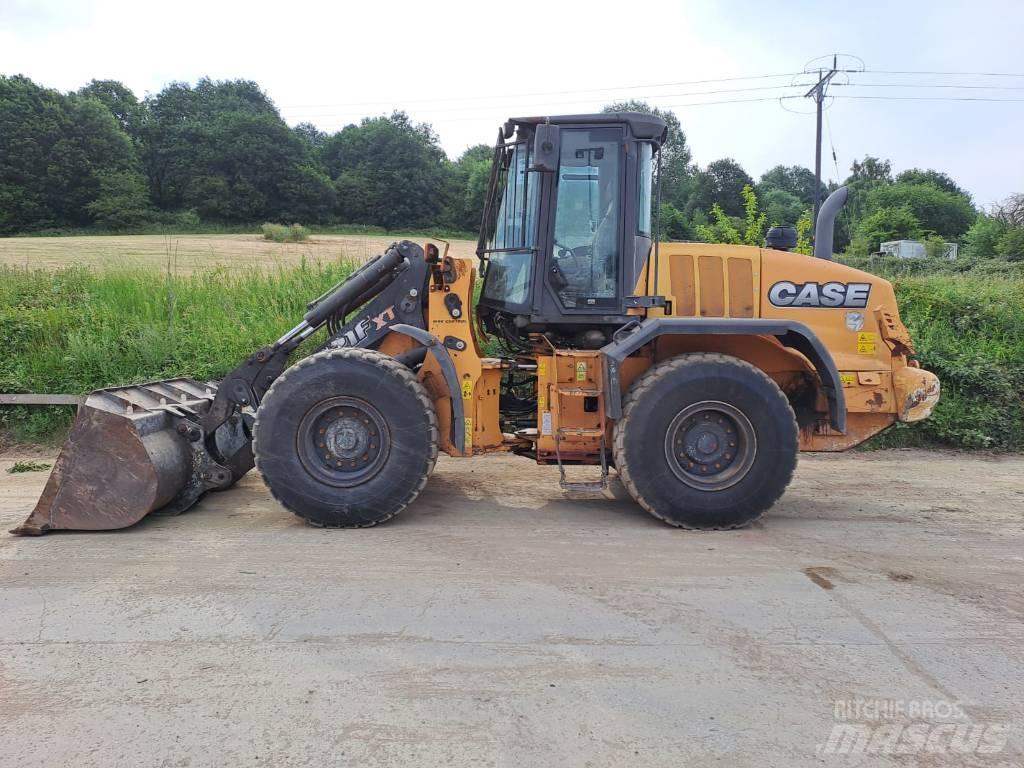 CASE 621 F XT Фронтальні навантажувачі