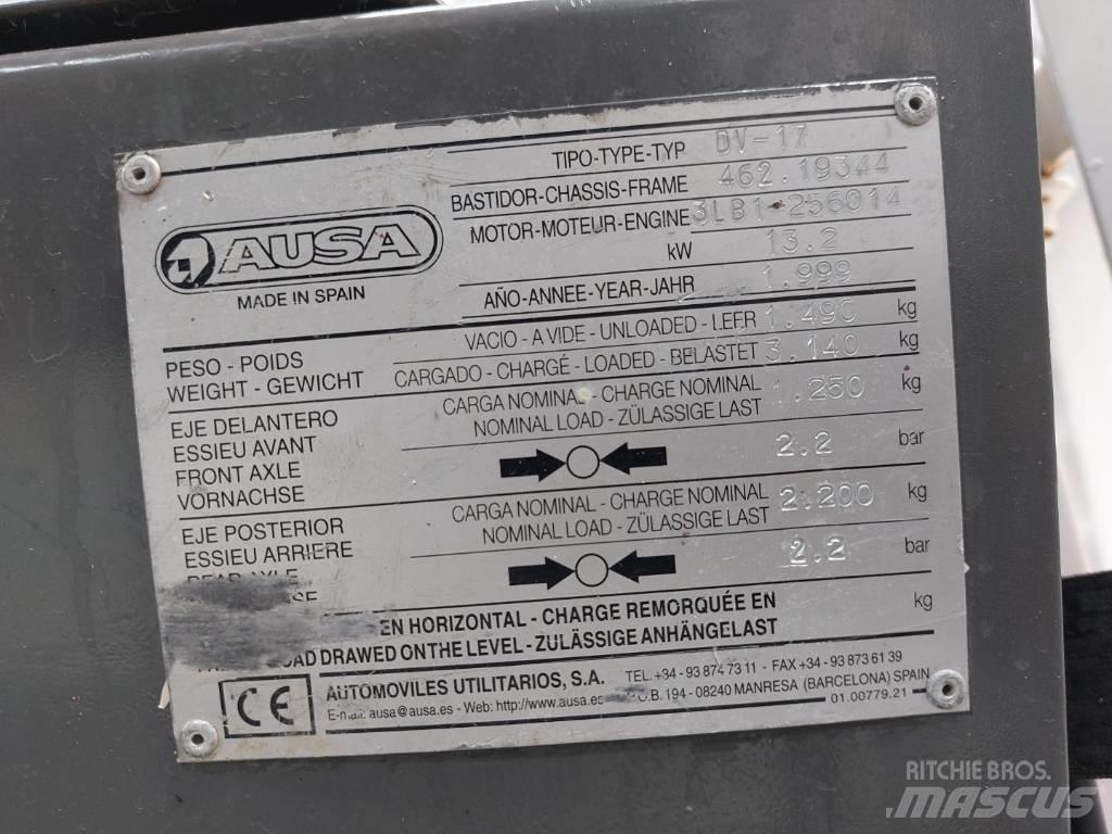 Ausa DV 17 Міні самоскиди