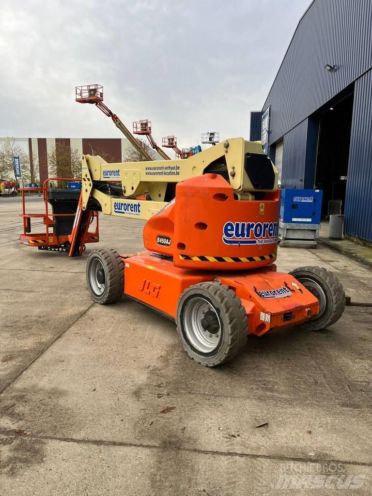 JLG E 450 AJ Колінчаті підйомники