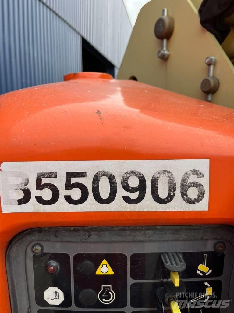 JLG E 450 AJ Колінчаті підйомники