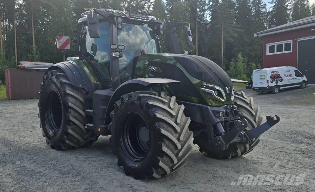 Valtra Q 285 Трактори