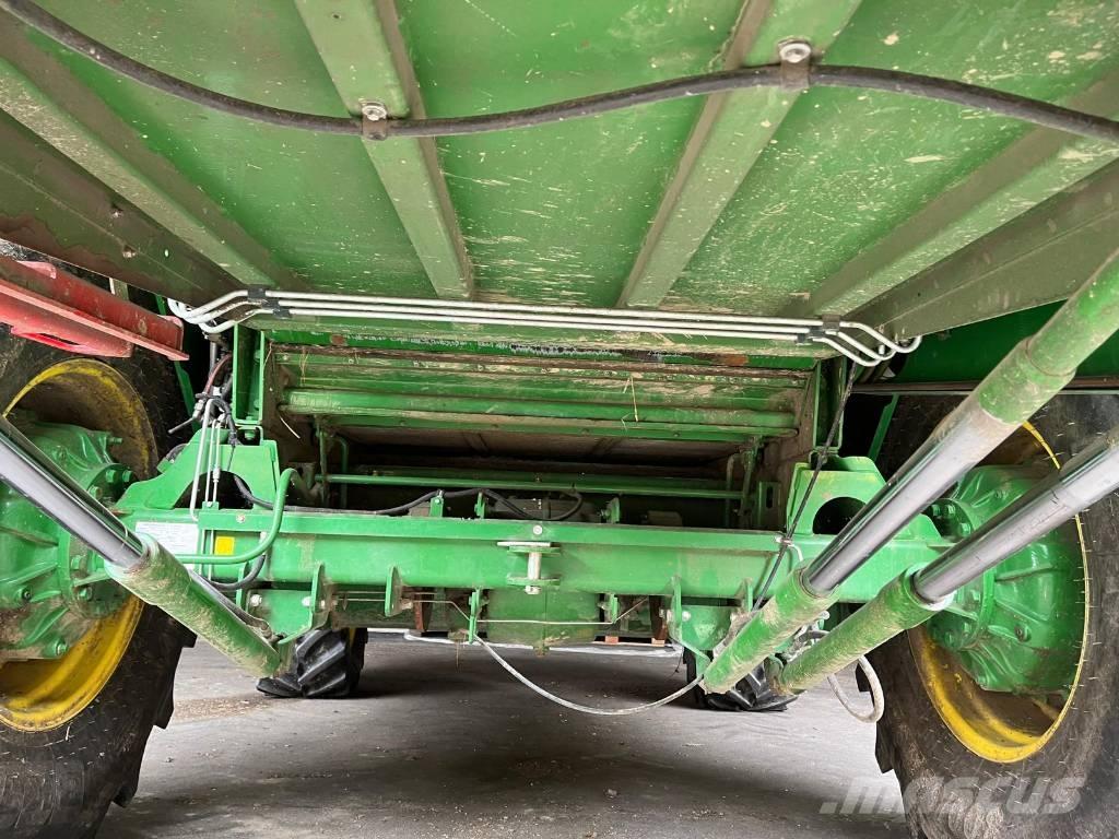 John Deere W 440 Зернозбиральні комбайни