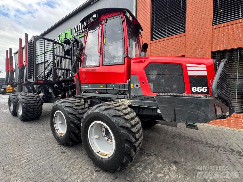 Komatsu 855 Форвардери
