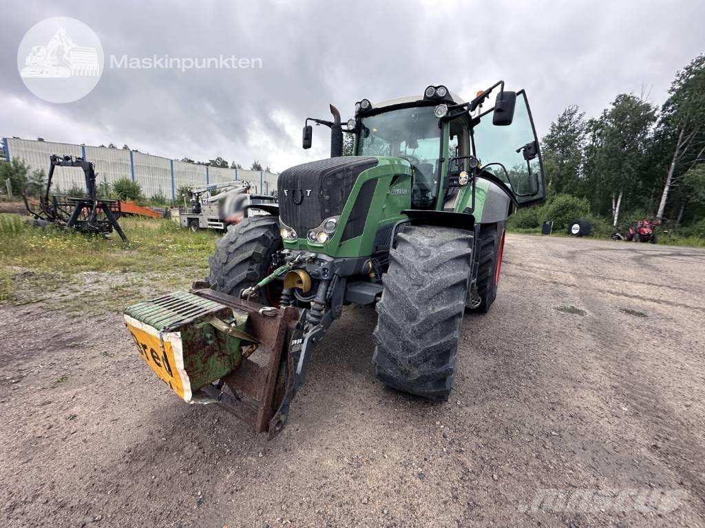 Fendt 824 Vario Трактори