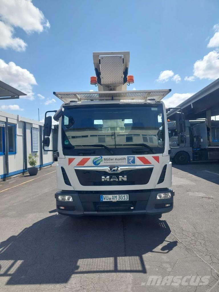 Palfinger P 300 KS Автовишки на базі вантажівки