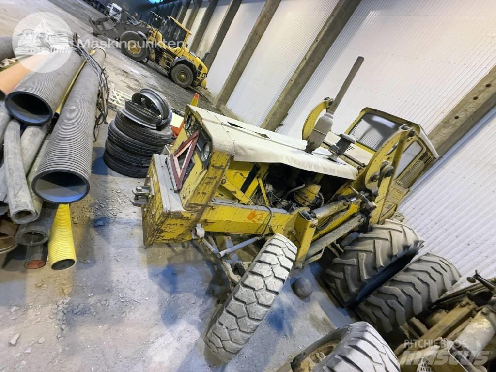 Volvo BM 218 Фронтальні навантажувачі