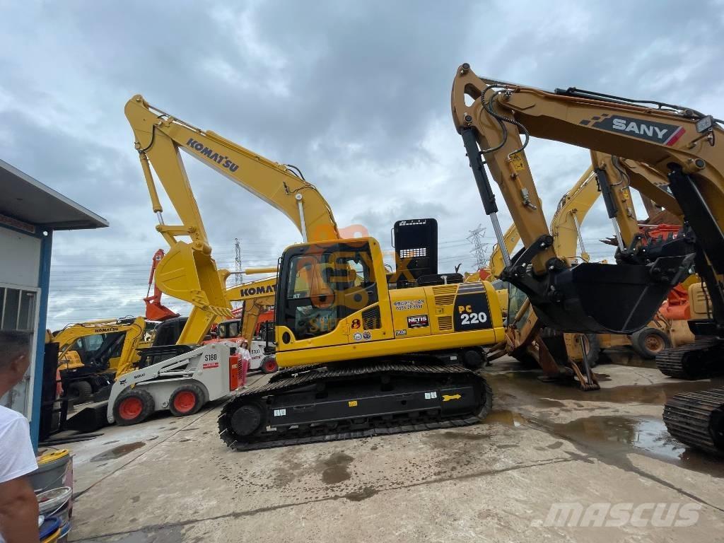 Komatsu PC 200 Гусеничні екскаватори