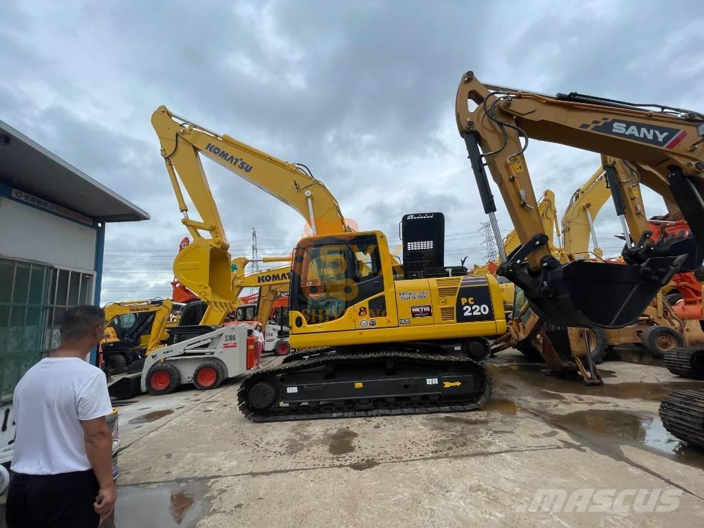 Komatsu PC 200 Гусеничні екскаватори
