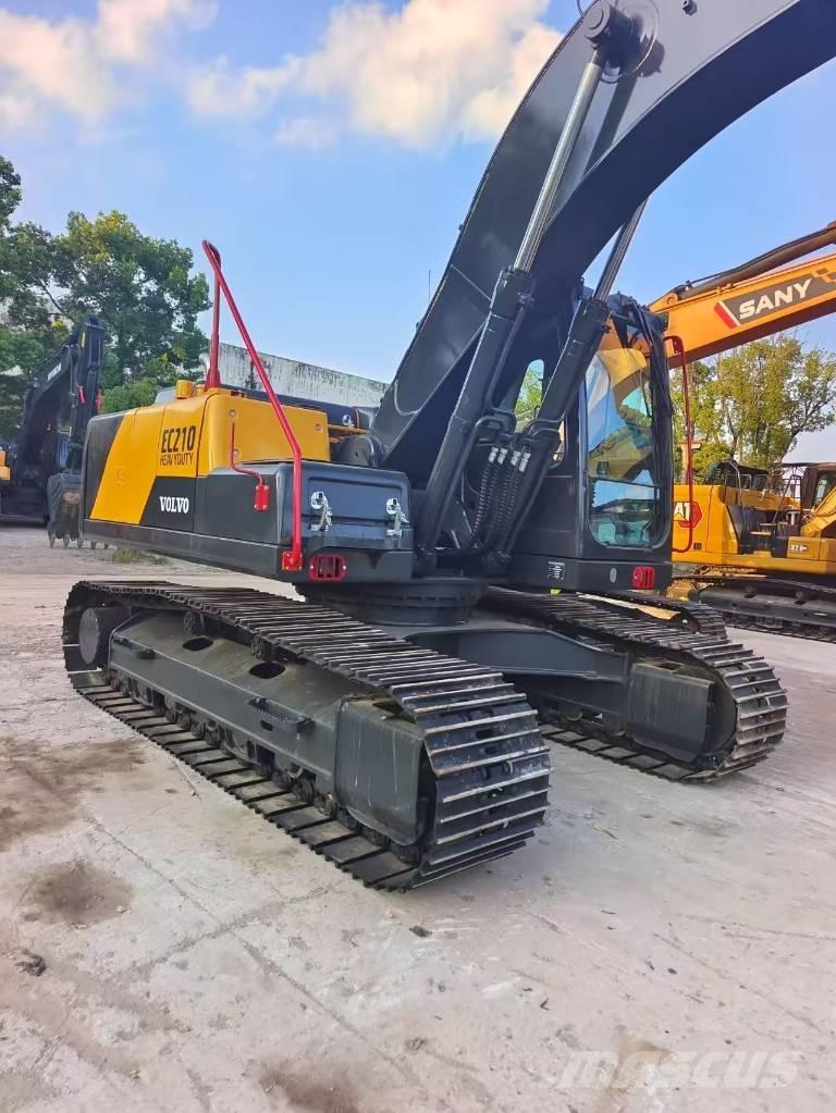 Volvo EC 210 B Гусеничні екскаватори