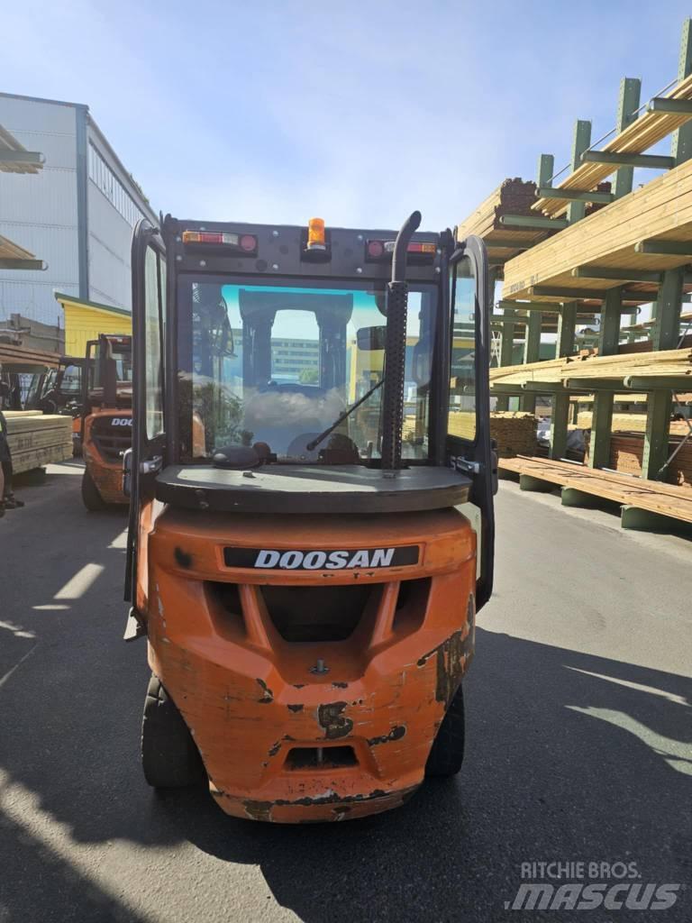 Daewoo Doosan D35C - 7 Дизельні навантажувачі