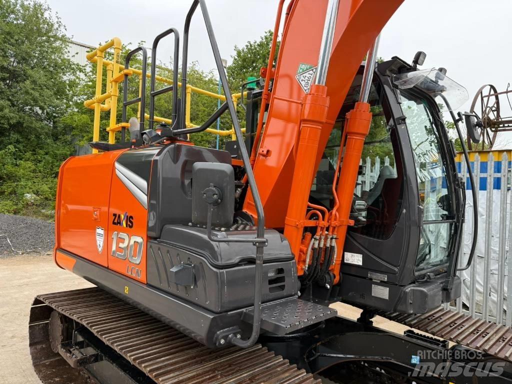 Hitachi ZX130-7 Гусеничні екскаватори