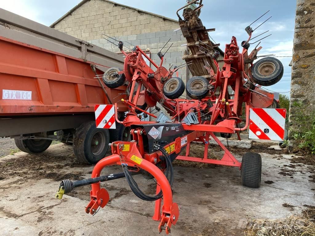 Kuhn GF 7902T GII Граблі і сінозворушувачі