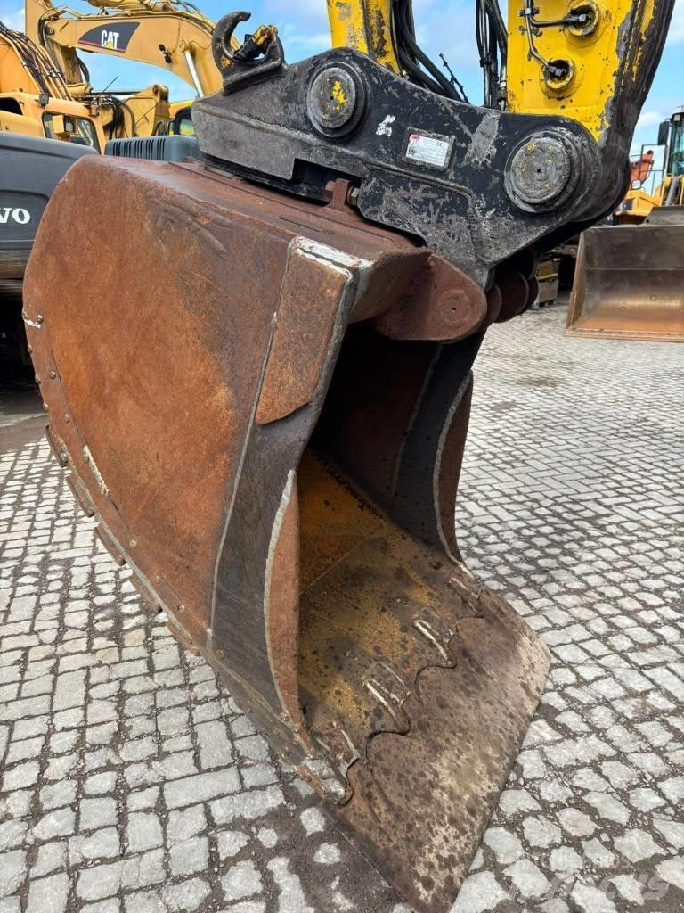 Komatsu PC 210 LC-7 Гусеничні екскаватори