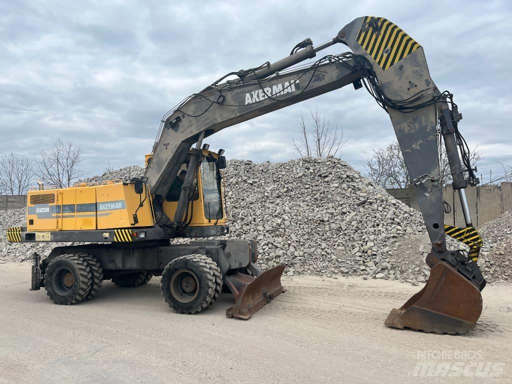 Åkerman EW230B Колісні екскаватори