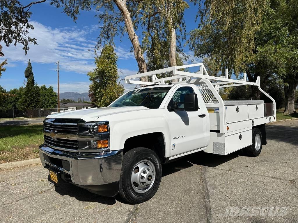 Chevrolet 3500 HD Пікапи / Бічне розвантаження