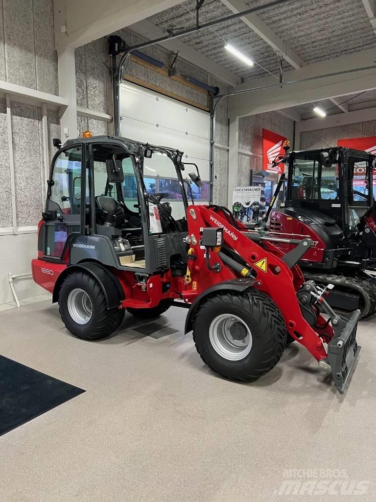 Weidemann 1880 Фронтальні навантажувачі