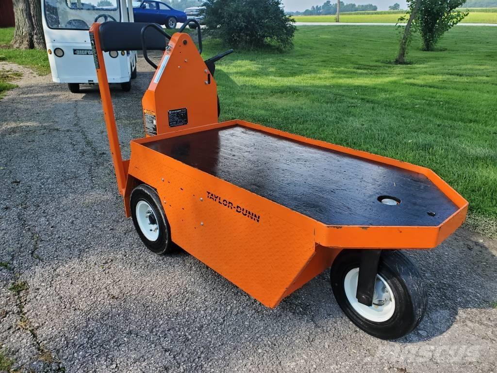 Taylor-Dunn SC100 Тягачі колісні