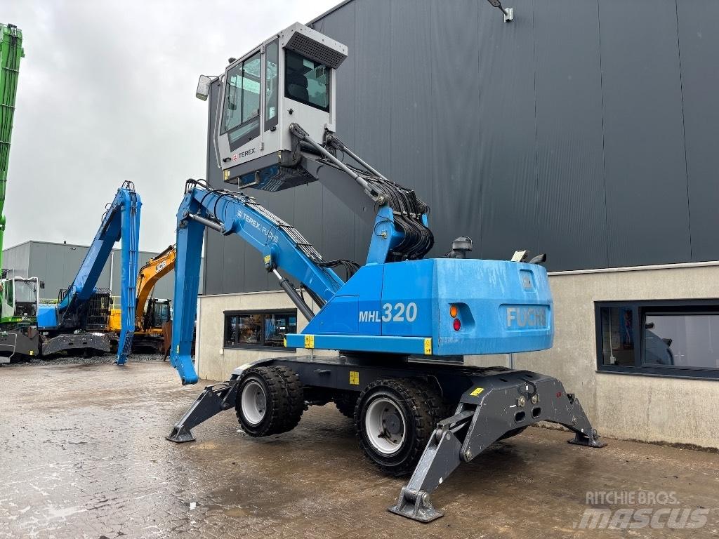 Fuchs MHL 320 D Перевантажувачі металобрухту/промислові навантажувачі
