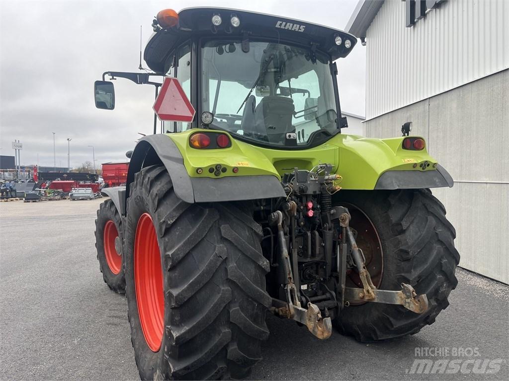 CLAAS Arion 620 Трактори