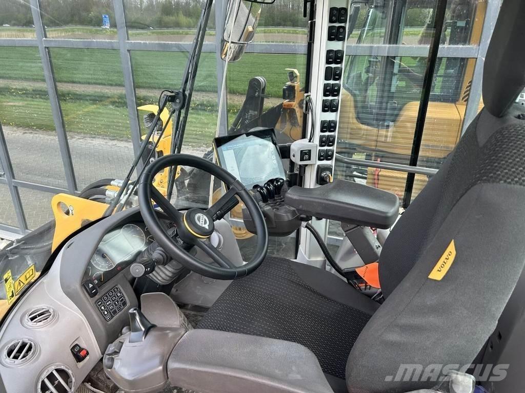 Volvo L110H Фронтальні навантажувачі
