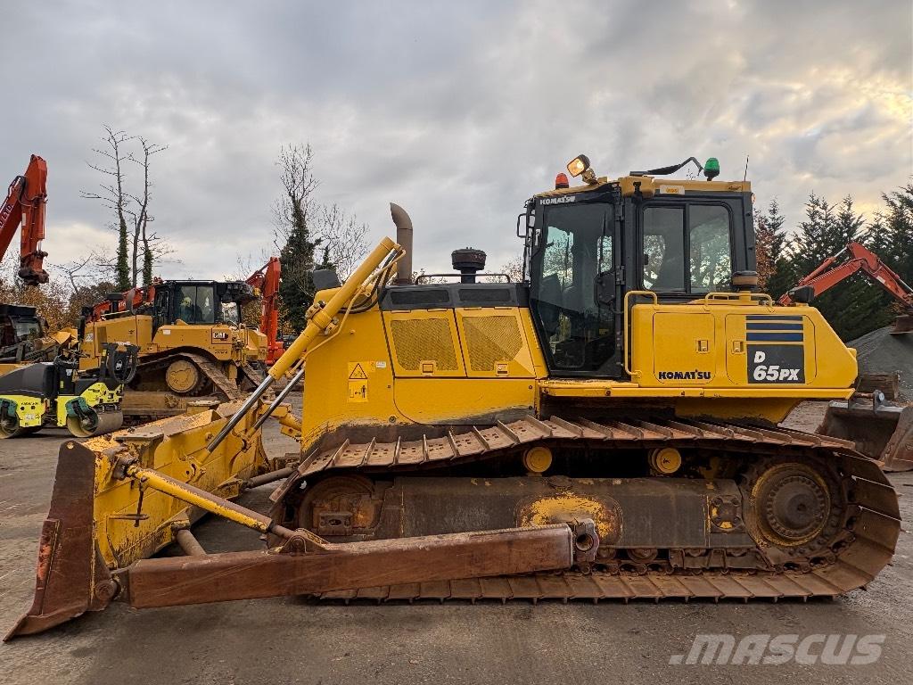 Komatsu D65PX-18 Гусеничні бульдозери
