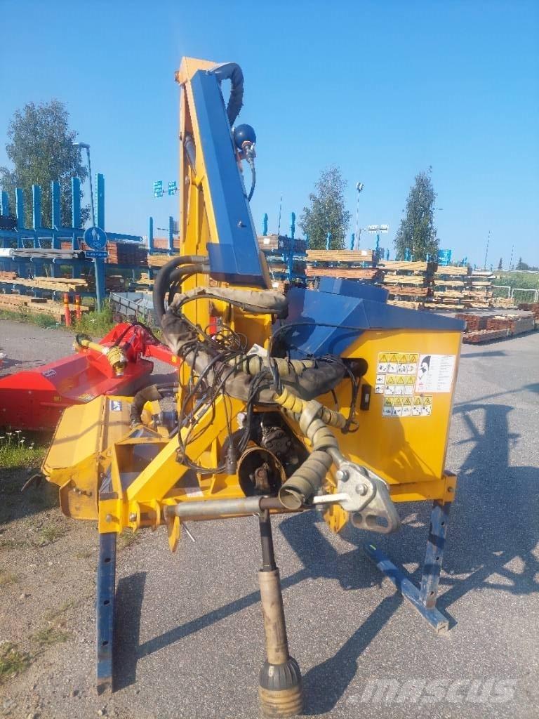 Bomford turner Газонні і лукові косилки