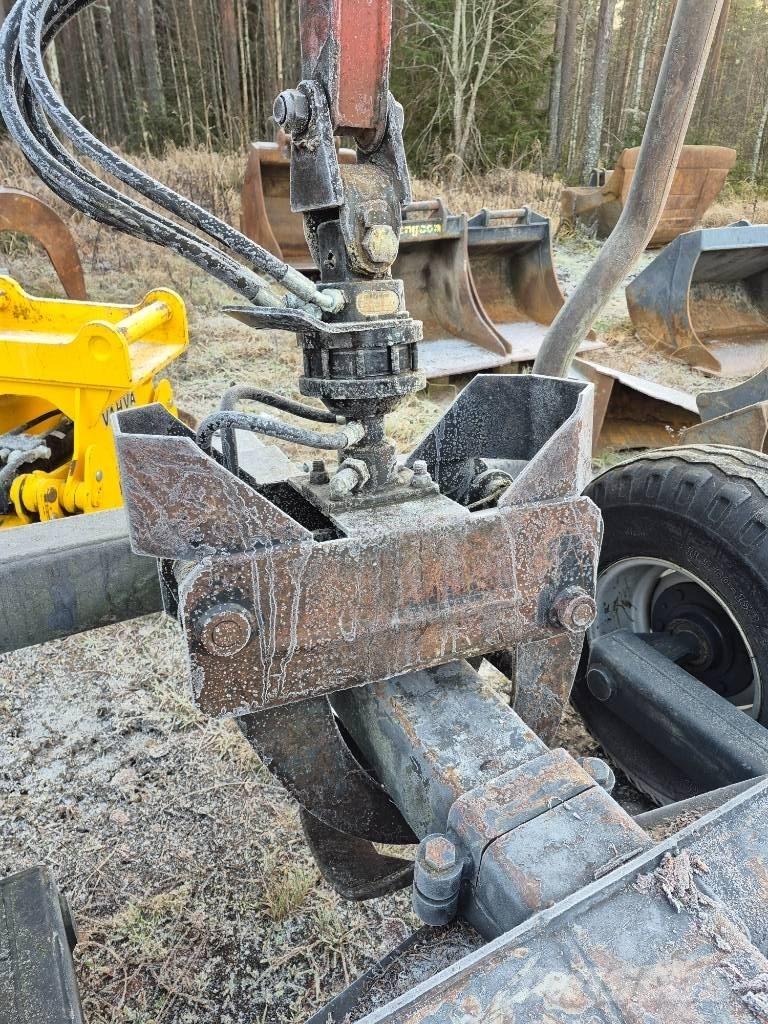 Patu 1800 Лісові причепи