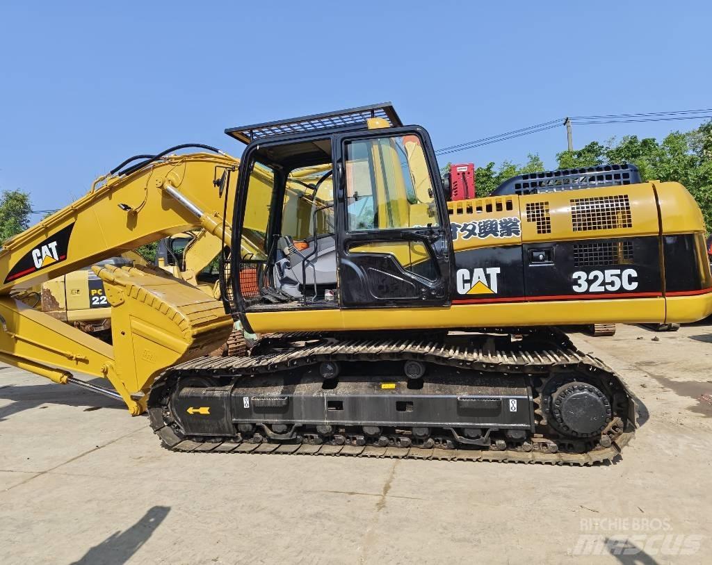 CAT 325 C Гусеничні екскаватори