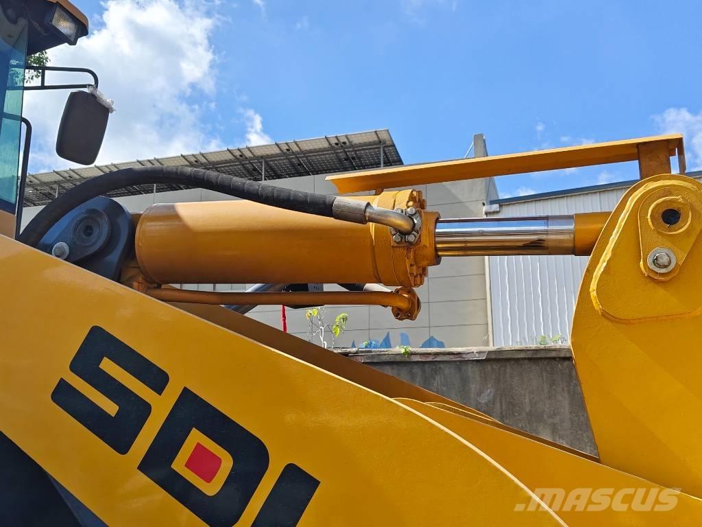 SDLG L 958 F Фронтальні навантажувачі