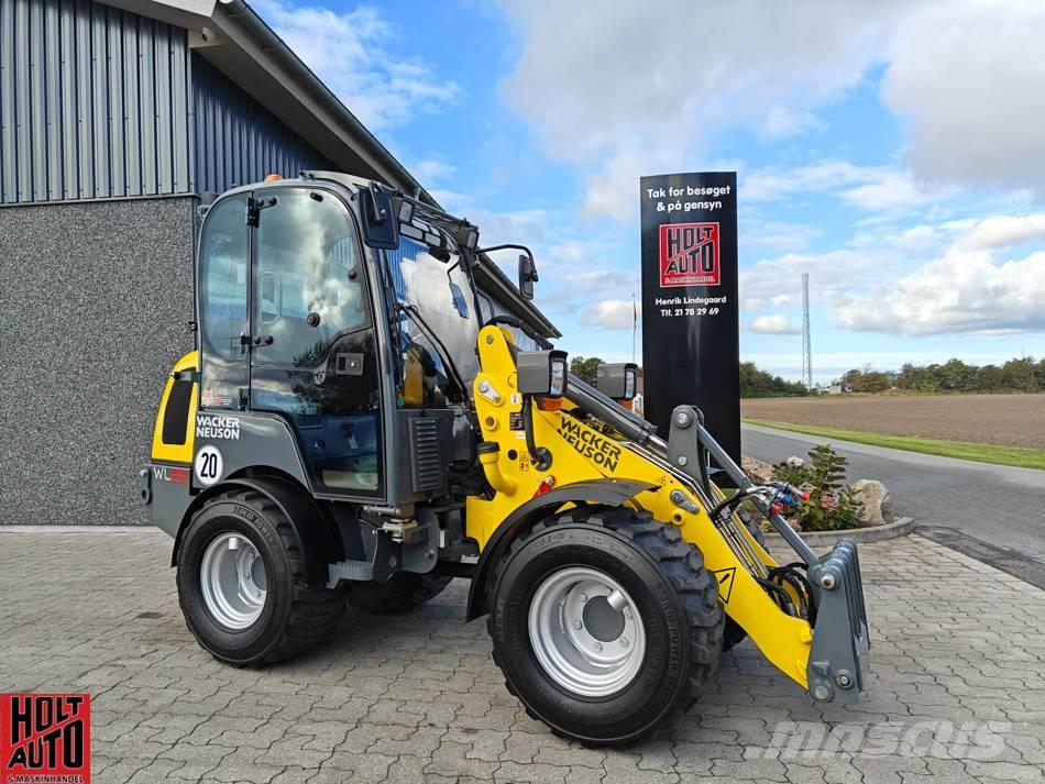 Wacker Neuson WL 25 Фронтальні навантажувачі